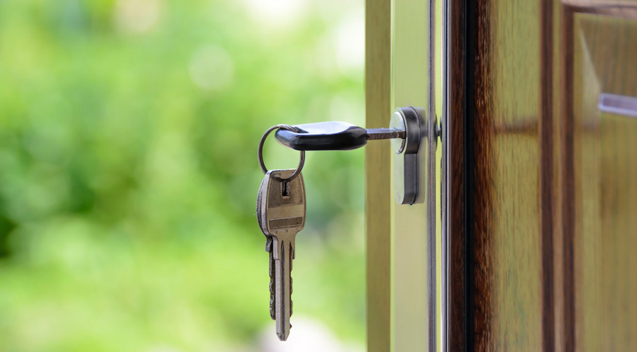 hiring property manager