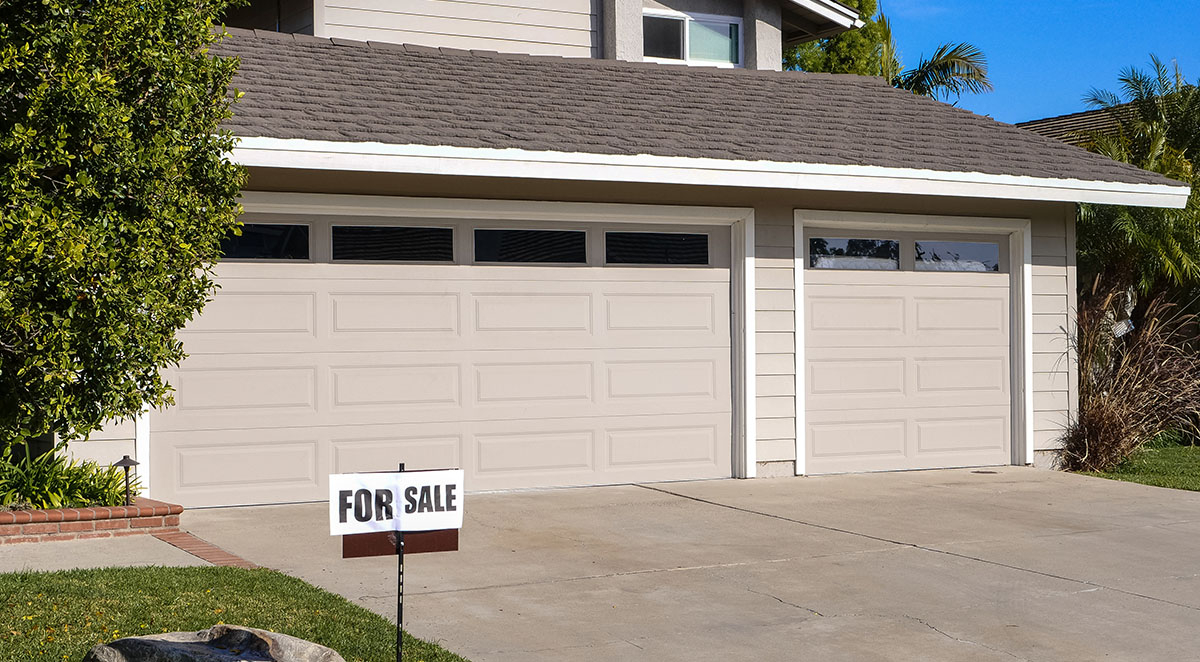 Is It Possible to Sell a House While Tenants Live There?